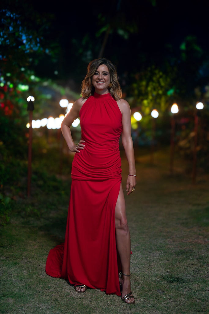 SANDRA BARNEDA WEARS MARIANO MORENO AT LA ISLA DE LAS TENTACIONES